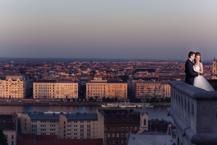 Bröllopsfotograf Adrian Cernat (cernat). Foto av 25 augusti 2020