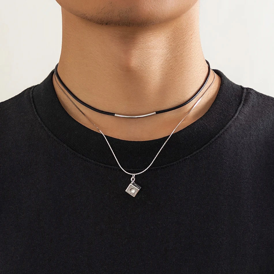 Europese Hip Hop Leder Wax Line ketting voor heren, een stijlvol en duurzaam accessoire voor een moderne, mannelijke uitstraling.