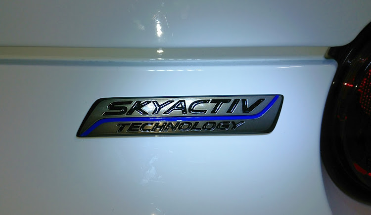 ロードスターのDIY・エンブレム・スカイアクティブ・SKYACTIVに関するカスタム事例の投稿画像1枚目