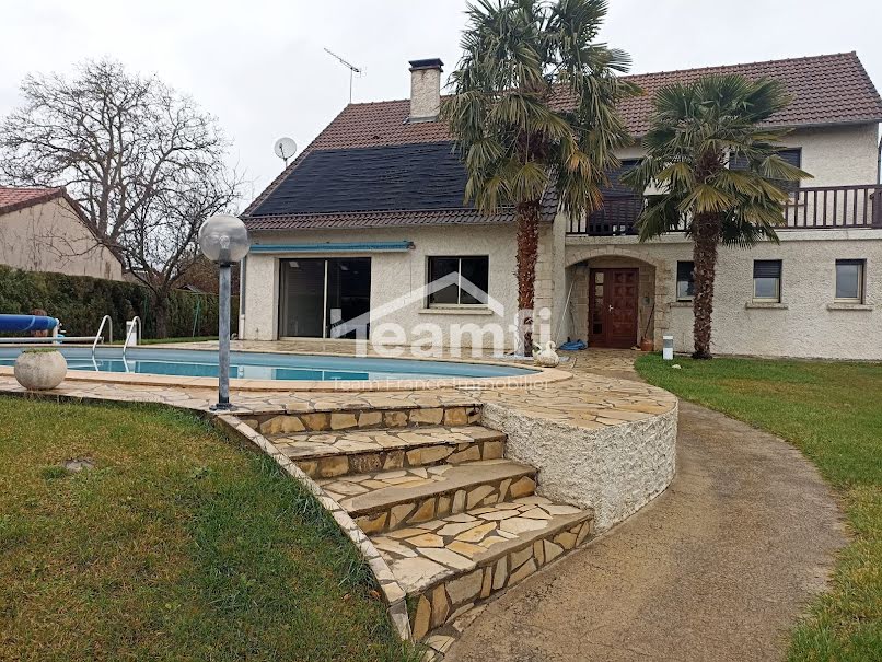 Vente maison 5 pièces 150 m² à Gannat (03800), 243 600 €