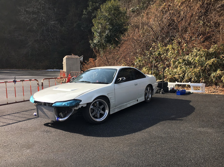 シルビアの納車記念・S15顔のS14・シルビア・シルビアs14・コレでもドリ車ですに関するカスタム事例の投稿画像2枚目