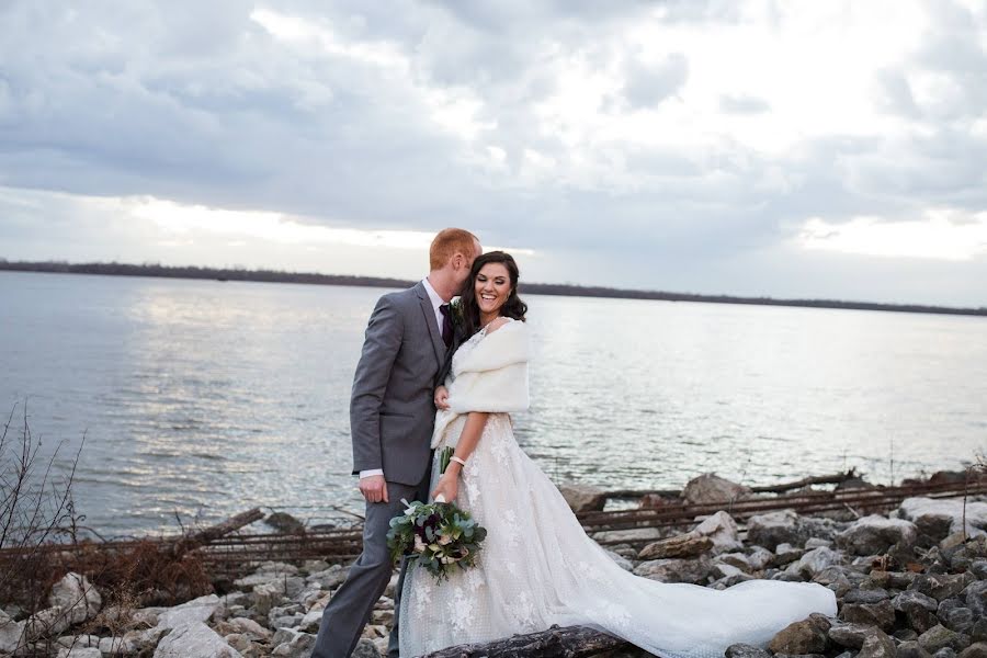 Fotografo di matrimoni Chelsey Logan (chelseylogan). Foto del 30 dicembre 2019