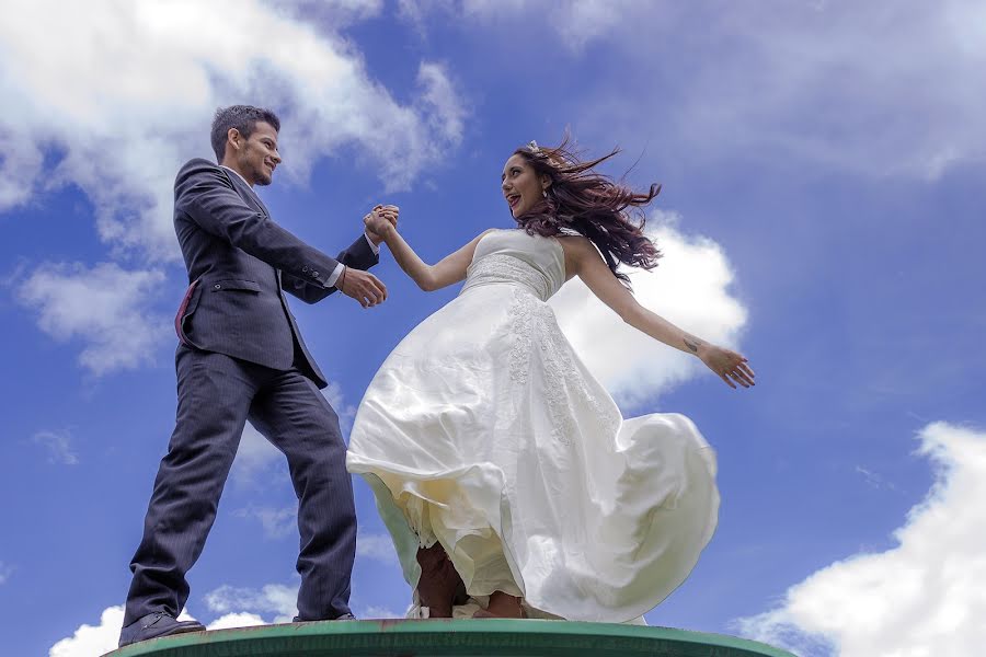 Fotógrafo de casamento Henry Unigarro (henryunigarro). Foto de 19 de setembro 2016