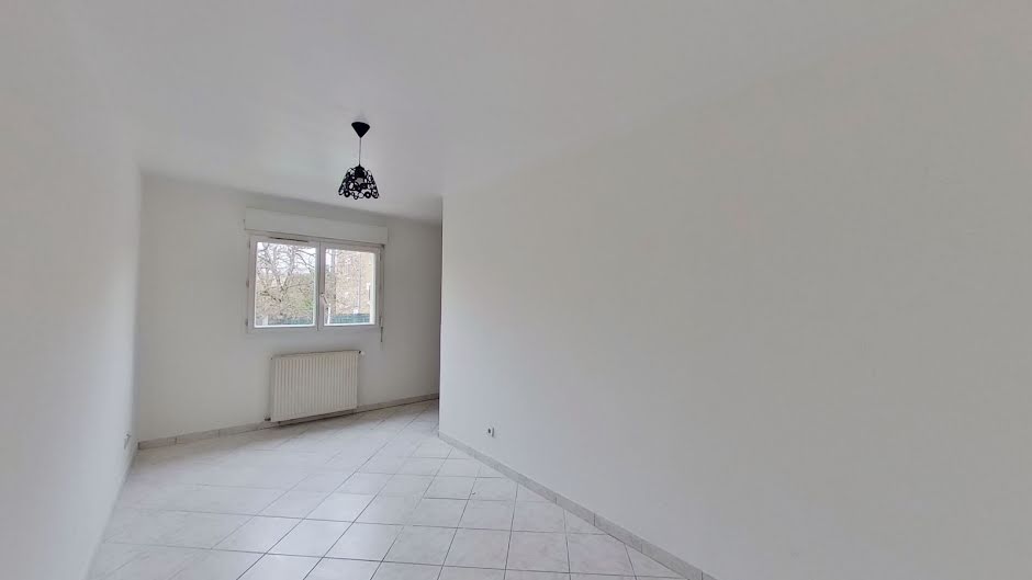 Location  maison 13 pièces 215 m² à Vigneux-sur-Seine (91270), 4 901 €