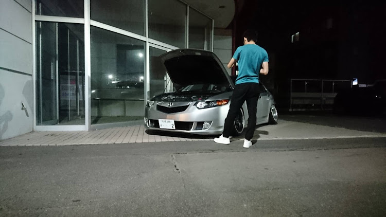 アコードの洗車・DIY・車高調整・タイヤ交換に関するカスタム事例の投稿画像3枚目