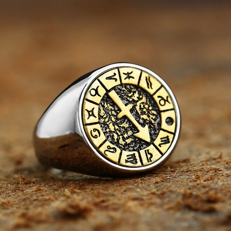 Bague rétro en acier inoxydable pour homme avec caractère. Élégance intemporelle. Un bijou masculin pour affirmer votre style avec une touche vintage.