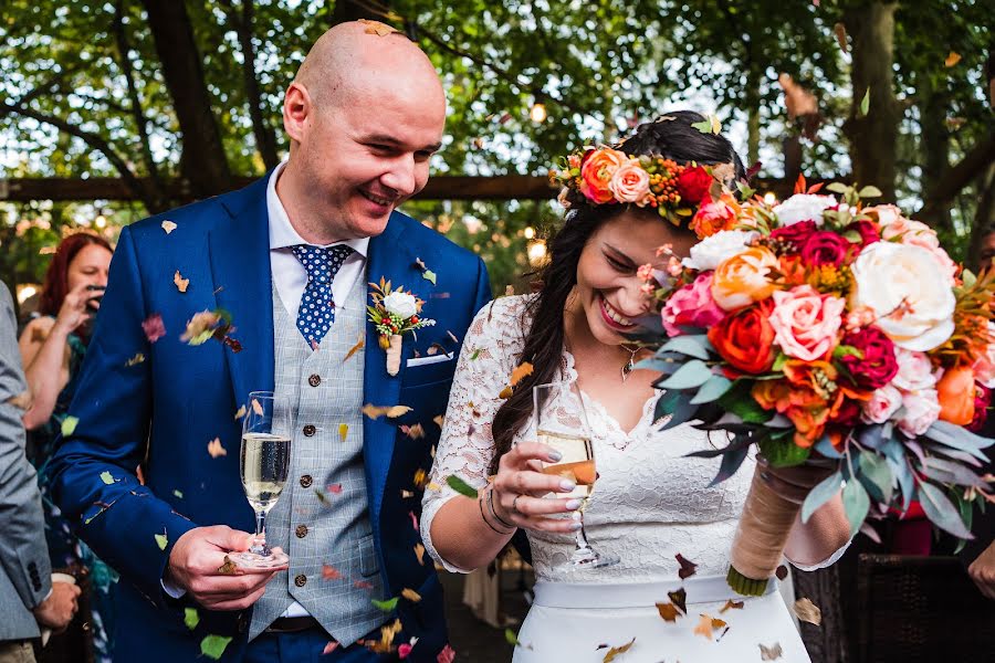 Fotografo di matrimoni David Szabo (davidszabo). Foto del 17 aprile 2023