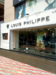 Louis Philippe photo 3