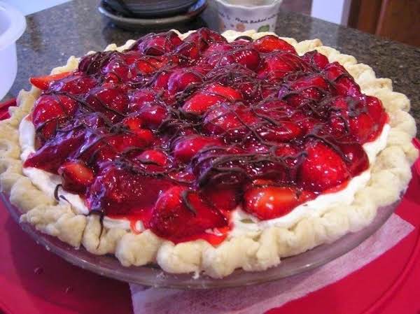 Fresh Strawberry Cream Pie_image