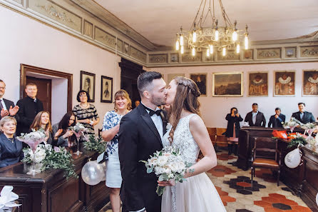 Fotografo di matrimoni Natalia Reznichenko (lovenotesphoto). Foto del 9 aprile 2018