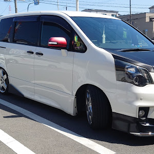 ノア ZRR70W