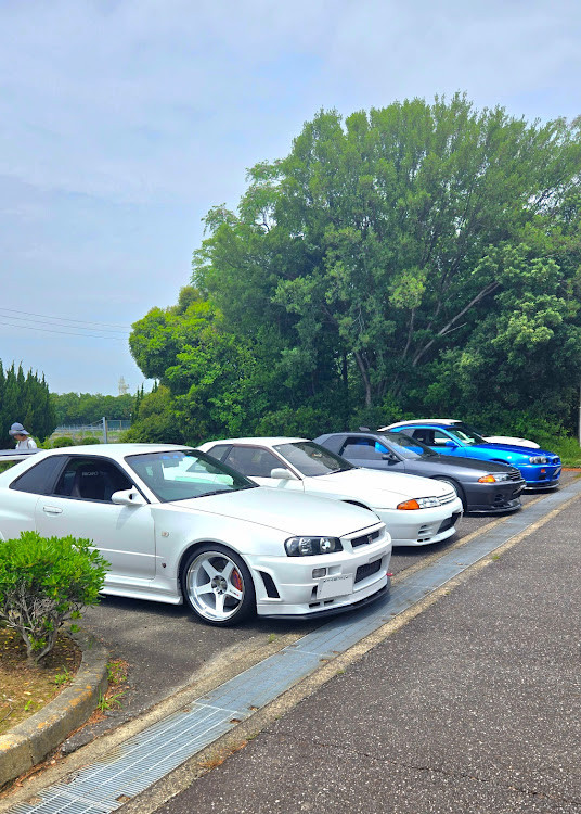 スカイライン GT-Rのカメ活ドライブ📸・新舞子サンデー・チッタナポリ・半田のナナガン・LM‐GT4 19インチに関するカスタム事例の投稿画像2枚目
