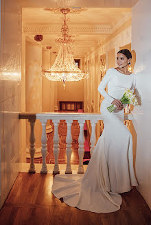 Wedding photographer Viktoriya Reshetnikova (vikareshka). Photo of 30 November 2019