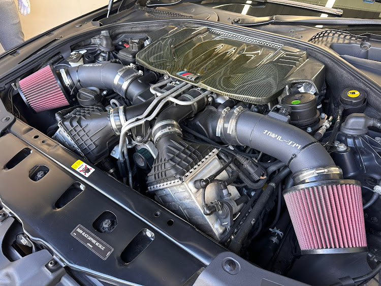 5シリーズ ツーリングのM6増車・M6クーペ・スポーツカー・580ps・納車が楽しみ!!に関するカスタム事例の投稿画像4枚目