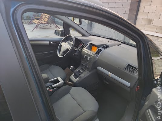 продам авто Opel Zafira Zafira B фото 4