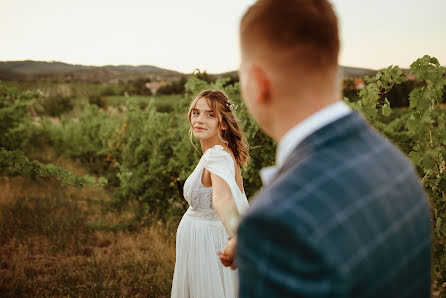 Fotógrafo de bodas Gréta Zubová (laskyplne). Foto del 18 de febrero 2023