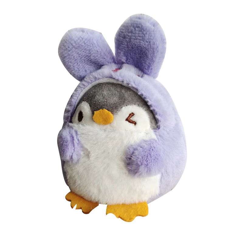 Porte-clés poupée avec vêtements et sac. Décorez vos sacs et clés avec cette mignonne poupée, ajoutant une touche de fantaisie et d'originalité.